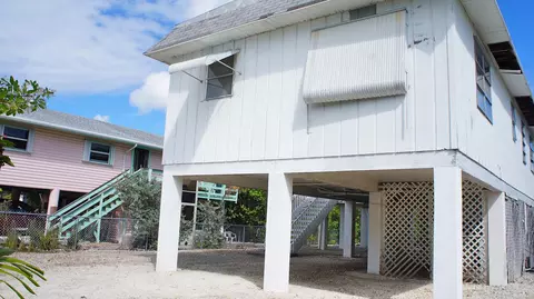 73 E Cahill Ct, Big Pine Key, FL 33043 photo 1