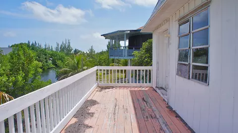 73 E Cahill Ct, Big Pine Key, FL 33043 photo 9