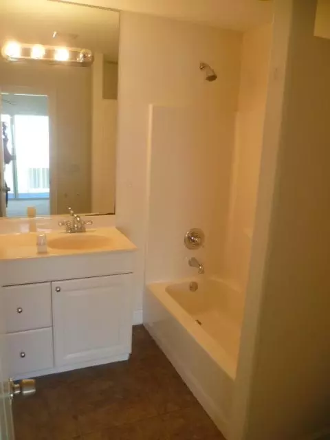 305 E Ocean Dr #KEY colony, Key Colony Beach, FL 33051 photo 10