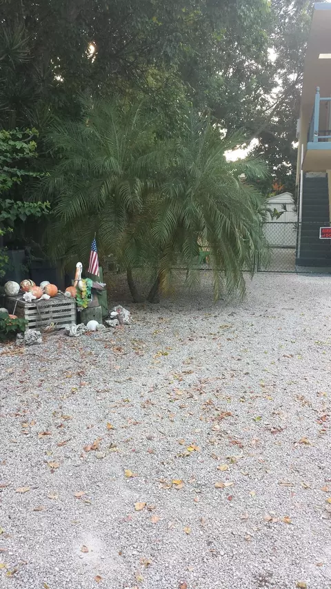 440 4th Rd, Key Largo, FL 33037 photo 2