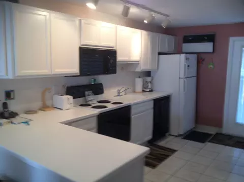 501 Ocean Dr #7, Key Colony Beach, FL 33051 photo 10