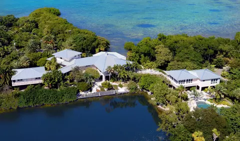 107 Sunset Dr, Marathon, FL 33050 photo 3