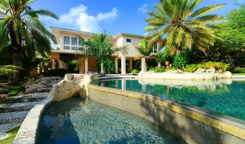 107 Sunset Dr, Marathon, FL 33050 photo 2