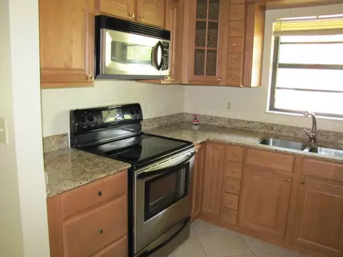 410 Collins St, Key Largo, FL 33037 photo 3