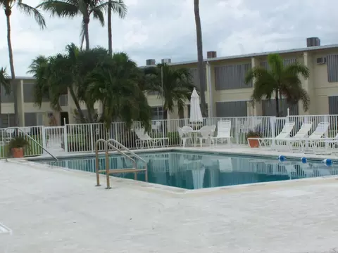 581 Ocean Dr #36, Key Colony Beach, FL 33051 photo 20