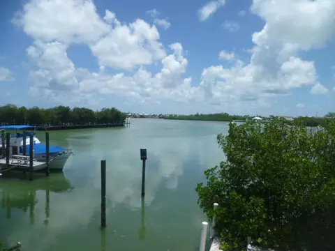 57 Coco Plum Dr, Marathon, FL 33050 photo 5