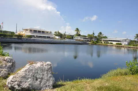 905 S Ruby Dr, Key Largo, FL 33037 photo 18
