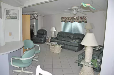 905 S Ruby Dr, Key Largo, FL 33037 photo 2