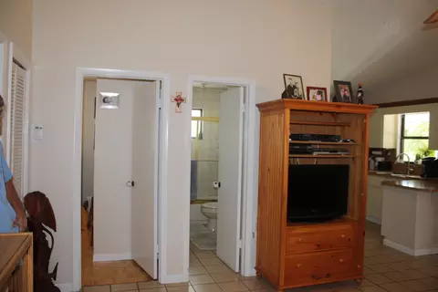 4 Pine Ave, Key Largo, FL 33037 photo 2