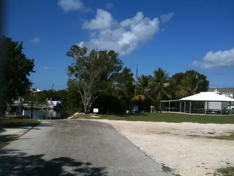 9 Mockingbird Rd, Key Largo, FL 33037 photo 2