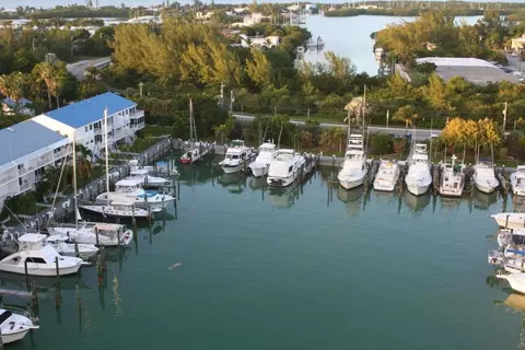 2000 Coco Plum Dr #101, Marathon, FL 33050 photo 11