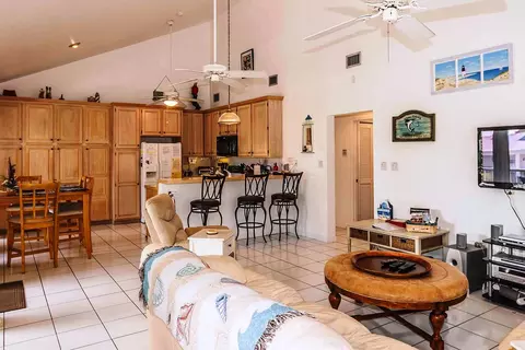 121 W Bruce Ct, Marathon, FL 33050 photo 16