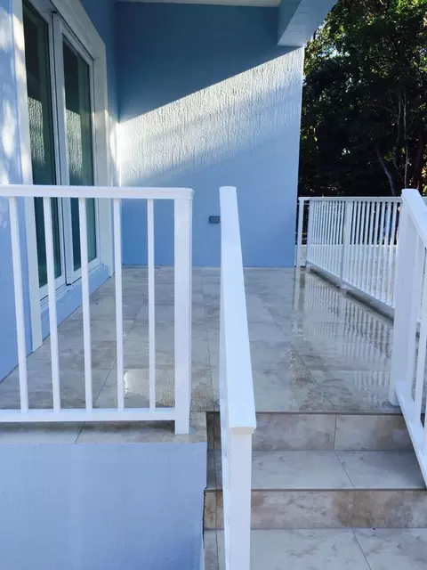 434 4th Rd, Key Largo, FL 33037 photo 3