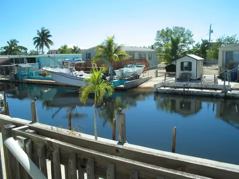321 Ryan Ave, Key Largo, FL 33037 photo 3