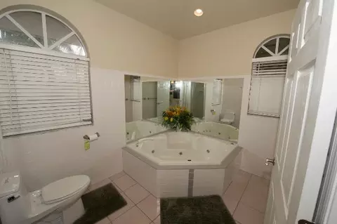 245 S Point Dr, Sugarloaf Key, FL 33042 photo 22