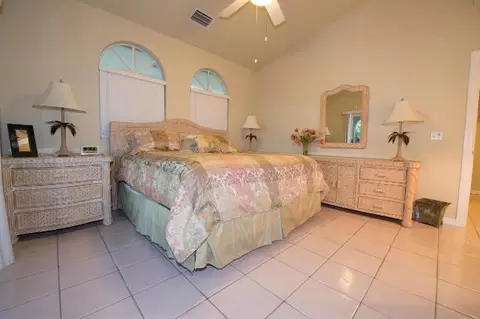245 S Point Dr, Sugarloaf Key, FL 33042 photo 25