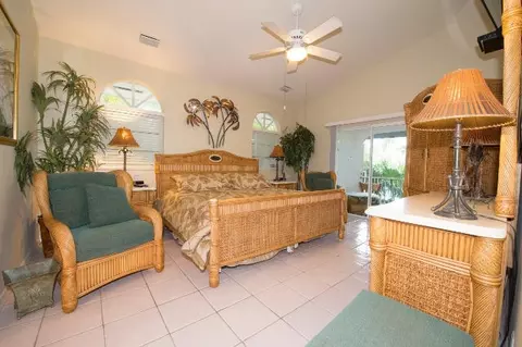 245 S Point Dr, Sugarloaf Key, FL 33042 photo 20