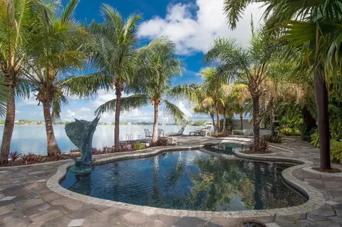 245 S Point Dr, Sugarloaf Key, FL 33042 photo 35