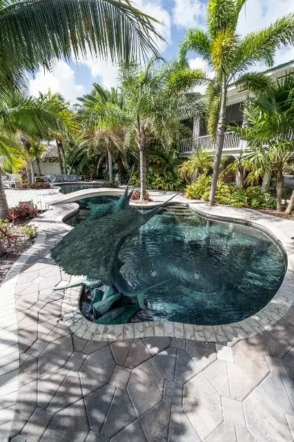 245 S Point Dr, Sugarloaf Key, FL 33042 photo 39
