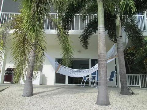 370 10th St #KEY colony, Key Colony Beach, FL 33051 photo 17