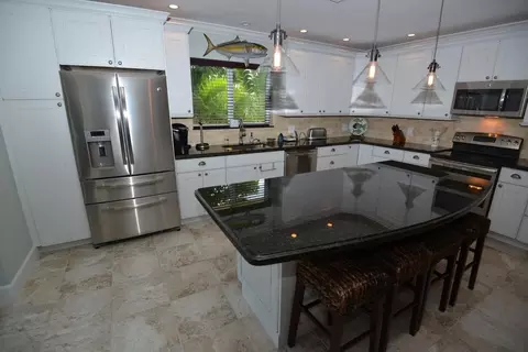 660 12th St #KEY colony, Key Colony Beach, FL 33051 photo 15