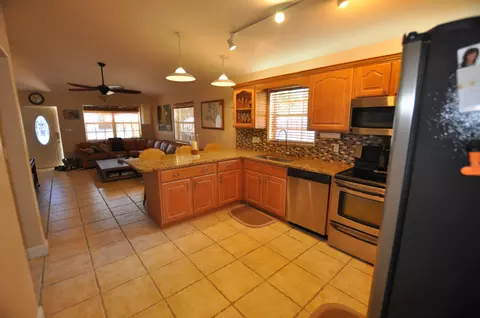 655 Cabrera St, Key Largo, FL 33037 photo 3