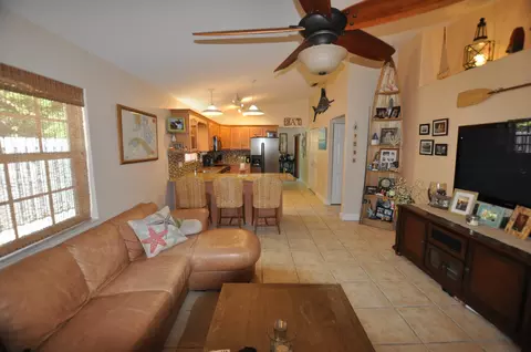 655 Cabrera St, Key Largo, FL 33037 photo 5