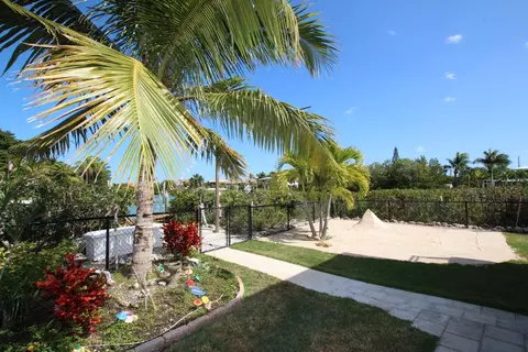 702 Copa Doro, Marathon, FL 33050 photo 10