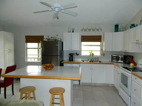 30359 Date Row, Big Pine Key, FL 33043 photo 4