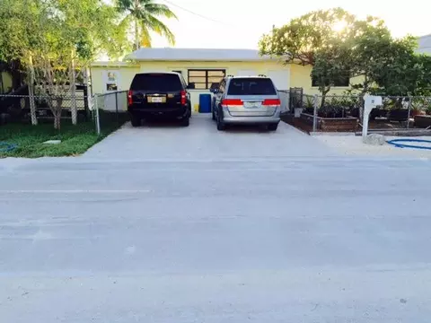 30 E Cahill Ct, Big Pine Key, FL 33043 photo 6