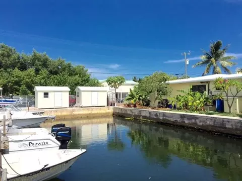 30 E Cahill Ct, Big Pine Key, FL 33043 photo 2