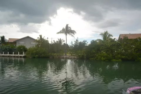 415 122nd St, Marathon, FL 33050 photo 3