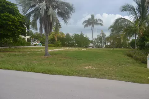 415 122nd St, Marathon, FL 33050 photo 2