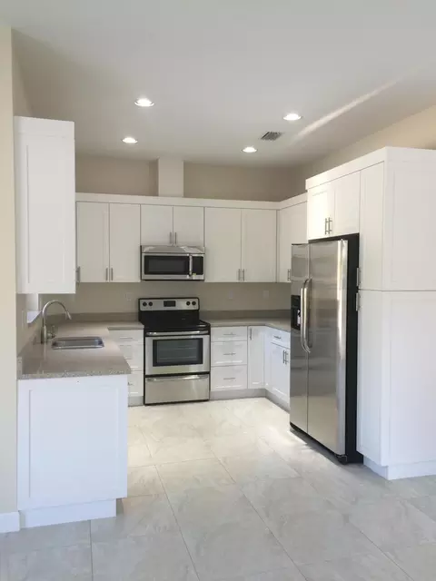 2 Abaco Rd, Key Largo, FL 33037 photo 2