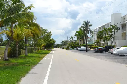 1109 Sombrero Blvd, Marathon, FL 33050 photo 3