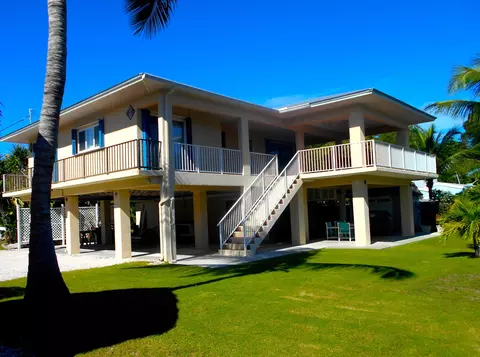 589 Pine Ln, Big Pine Key, FL 33043 photo 6