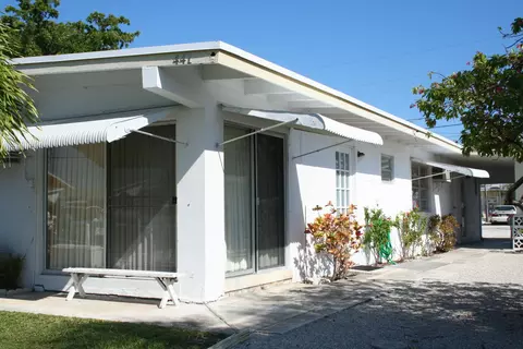 441 9th St #KEY colony, Key Colony Beach, FL 33051 photo 2