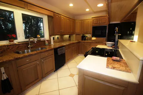 30332 Killdeer Ln, Big Pine Key, FL 33043 photo 9