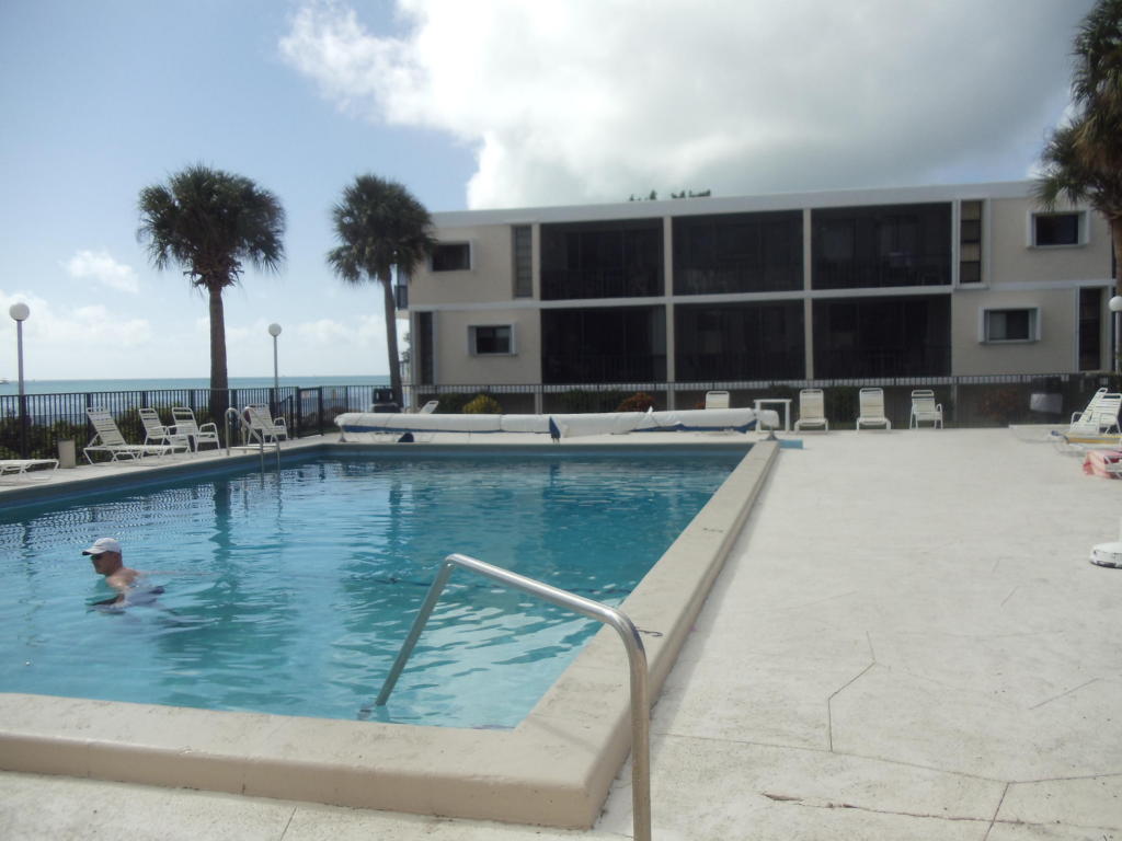 133 Coco Plum Dr #2, Marathon, FL 33050 photo 1