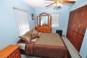 307 Guava Ave, Marathon, FL 33050 photo 14