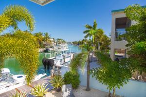 346 E Seaview Dr, Duck Key, FL 33050 photo 21