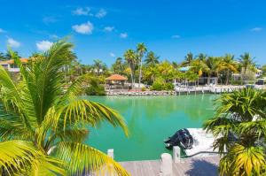 346 E Seaview Dr, Duck Key, FL 33050 photo 22