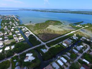 29071 Pine Ave, Big Pine Key, FL 33043 photo 9