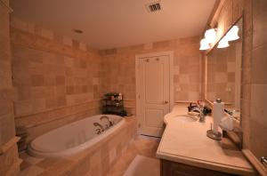 378 E Seaview Dr, Duck Key, FL 33050 photo 64