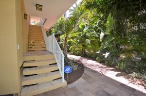 378 E Seaview Dr, Duck Key, FL 33050 photo 30