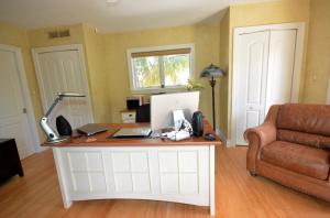 378 E Seaview Dr, Duck Key, FL 33050 photo 48