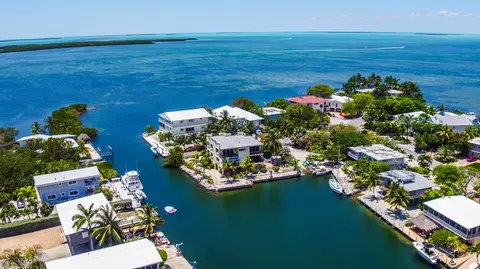 135 Redwing Rd, Tavernier, FL 33070 photo 3