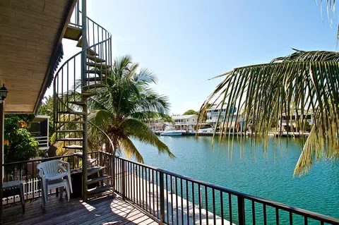 135 Redwing Rd, Tavernier, FL 33070 photo 11