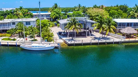 135 Redwing Rd, Tavernier, FL 33070 photo 4