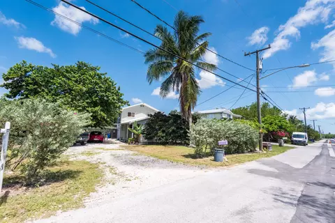 1594 Bogie Dr, Big Pine Key, FL 33043 photo 1